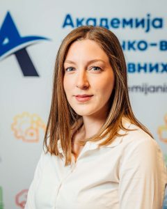 Јована Николић