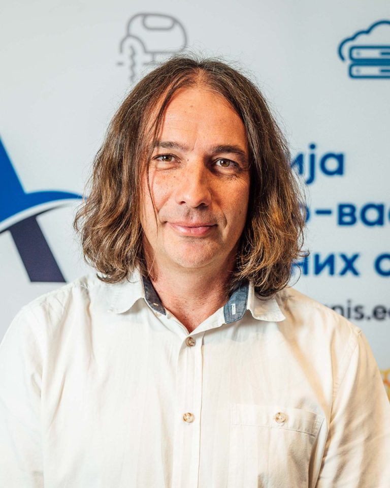 Milan Nikolić